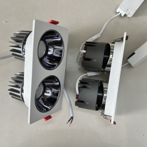 Đèn Cao Cấp COB Vuông Đôi VIP VMT-ACOB76-10-1M 1 Màu 